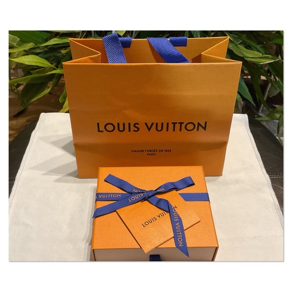Louis Vuitton wallet packing set - Picture 3 of 3